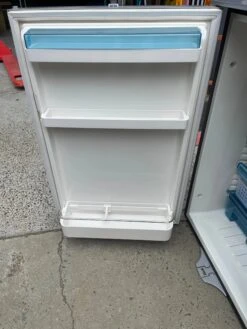 2nd Hand Dometic Waeco CR 140 Fridge Freezer 12v And 240v 12 2nd Hand Dometic Waeco CR 140 Fridge Freezer 12v And 240v -Home Appliance Parts Store 2nd Hand Dometic Waeco CR 140 Fridge Freezer 12v and 240v Dometic 1669184567