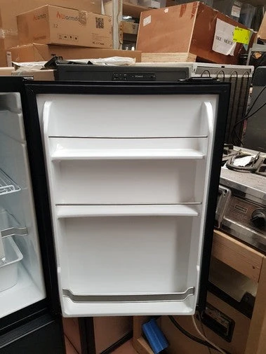 Nova Kool RFU6809 DC 173 Litre Upright Fridge Freezer 6 Nova Kool RFU6809 DC 173 Litre Upright Fridge Freezer - Image 4
