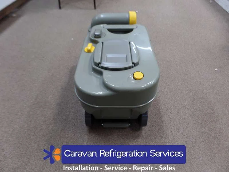 Thetford C200 Toilet Fresh Up Set With Toilet Cassette 7 Thetford C200 Toilet Fresh Up Set With Toilet Cassette - Image 5